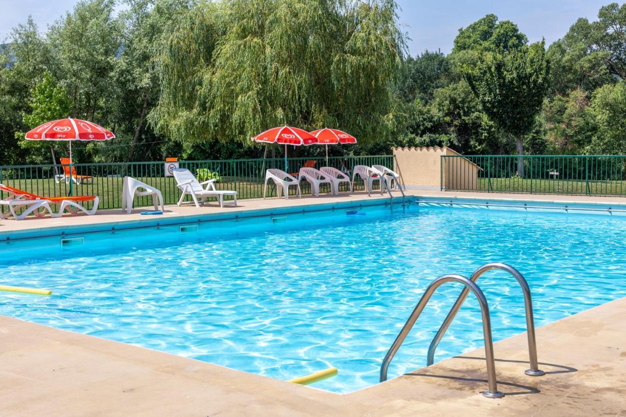 Camping Sites Et Paysages Les Pres Hauts Sisteron Exterior foto