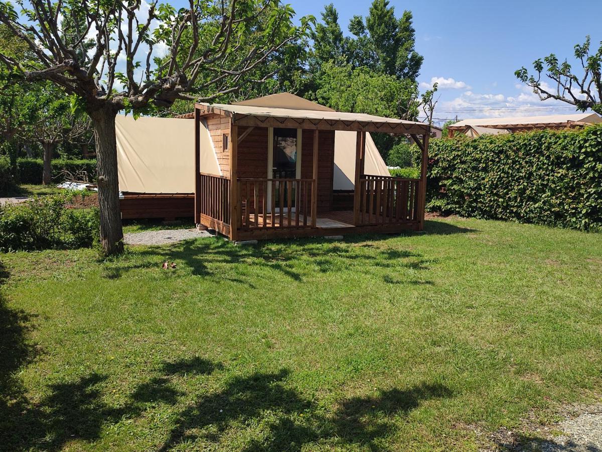 Camping Sites Et Paysages Les Pres Hauts Sisteron Exterior foto
