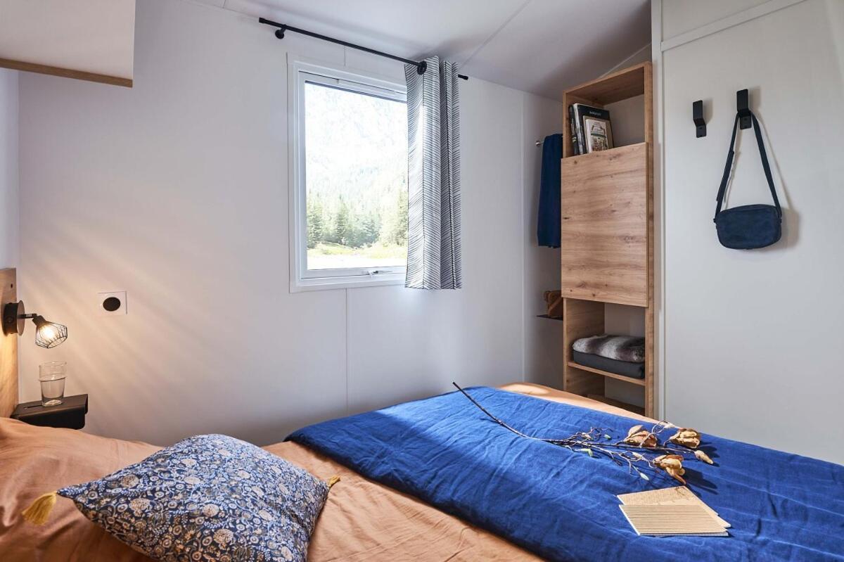 Camping Sites Et Paysages Les Pres Hauts Sisteron Zimmer foto